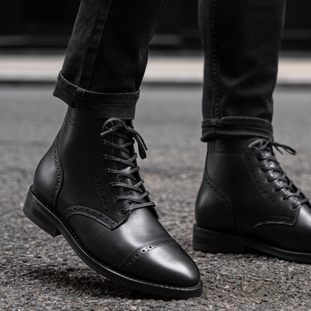 Captain Brogue | Black