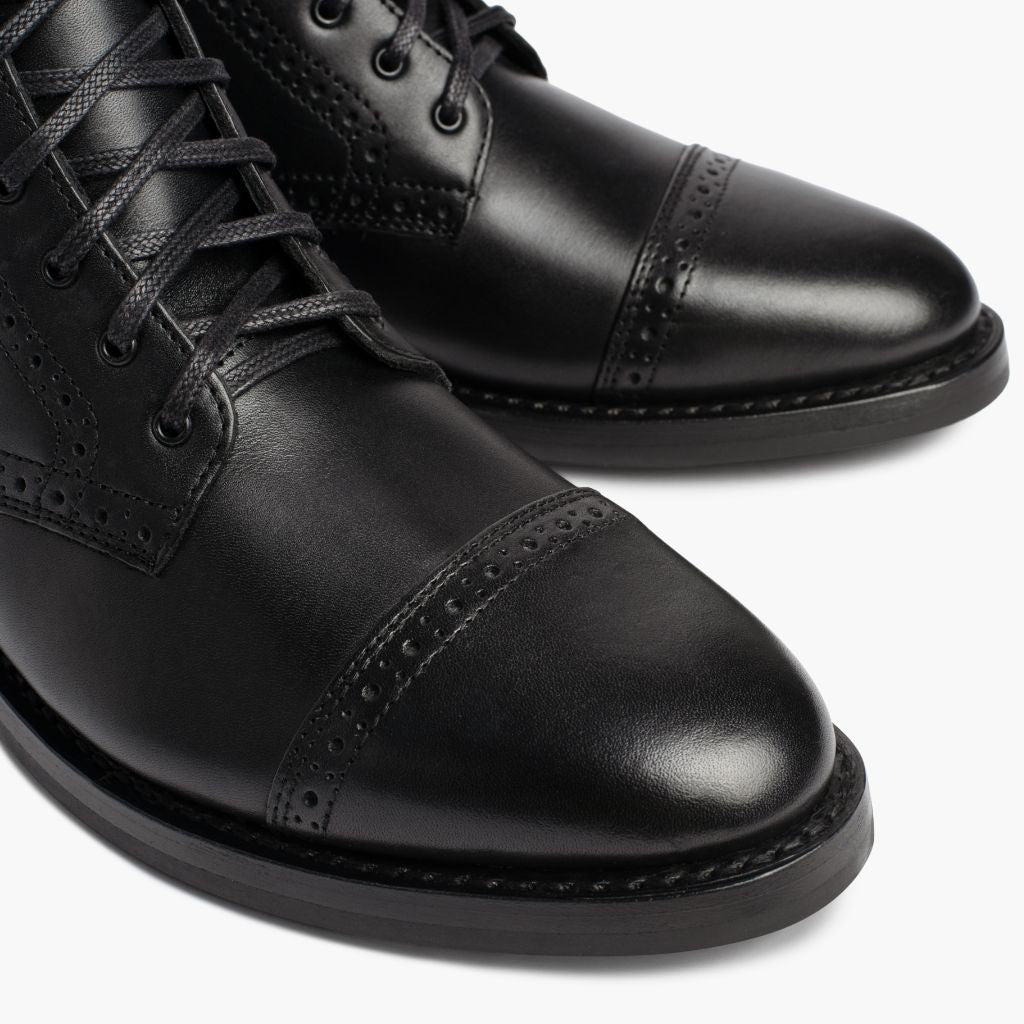 Captain Brogue | Black