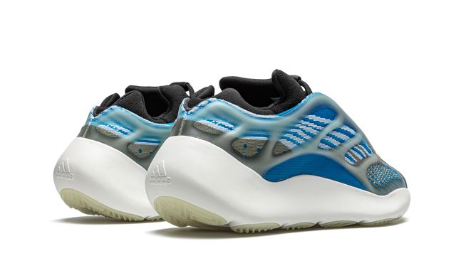 Adidas Yeezy Boost 700 V3 Arzareth